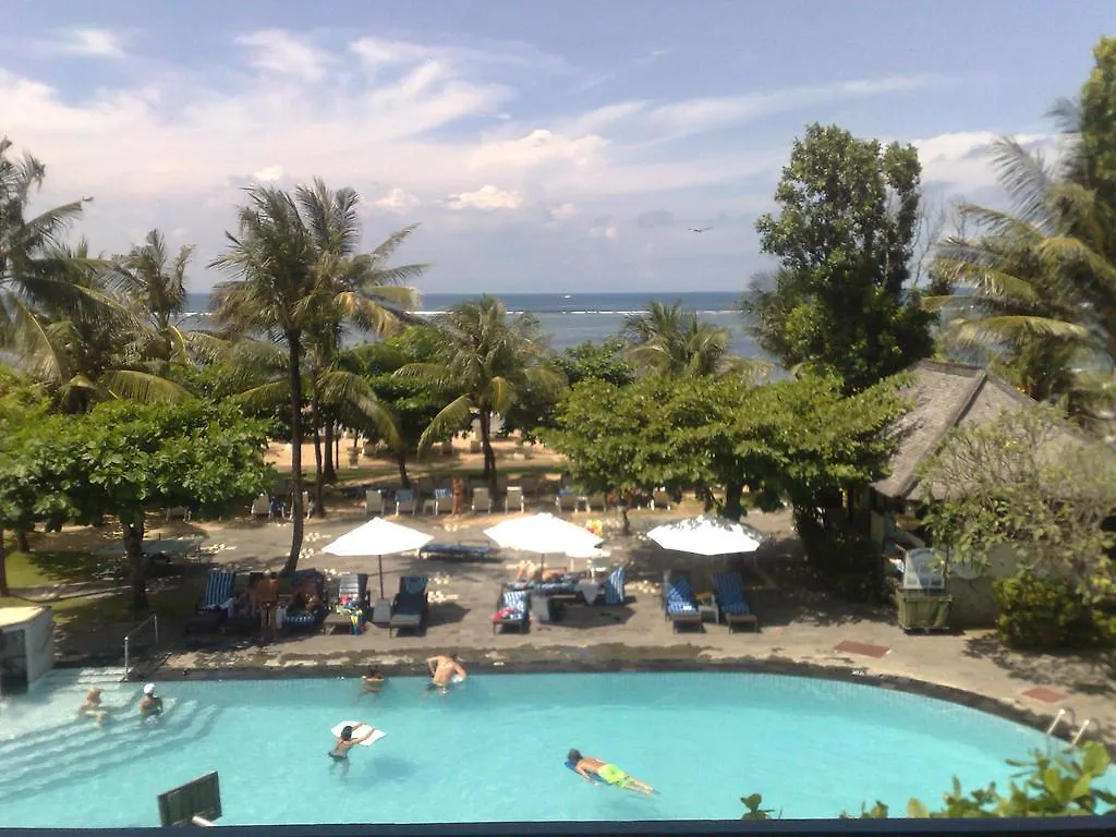 白努亚港 Club Bali Mirage酒店 酒店